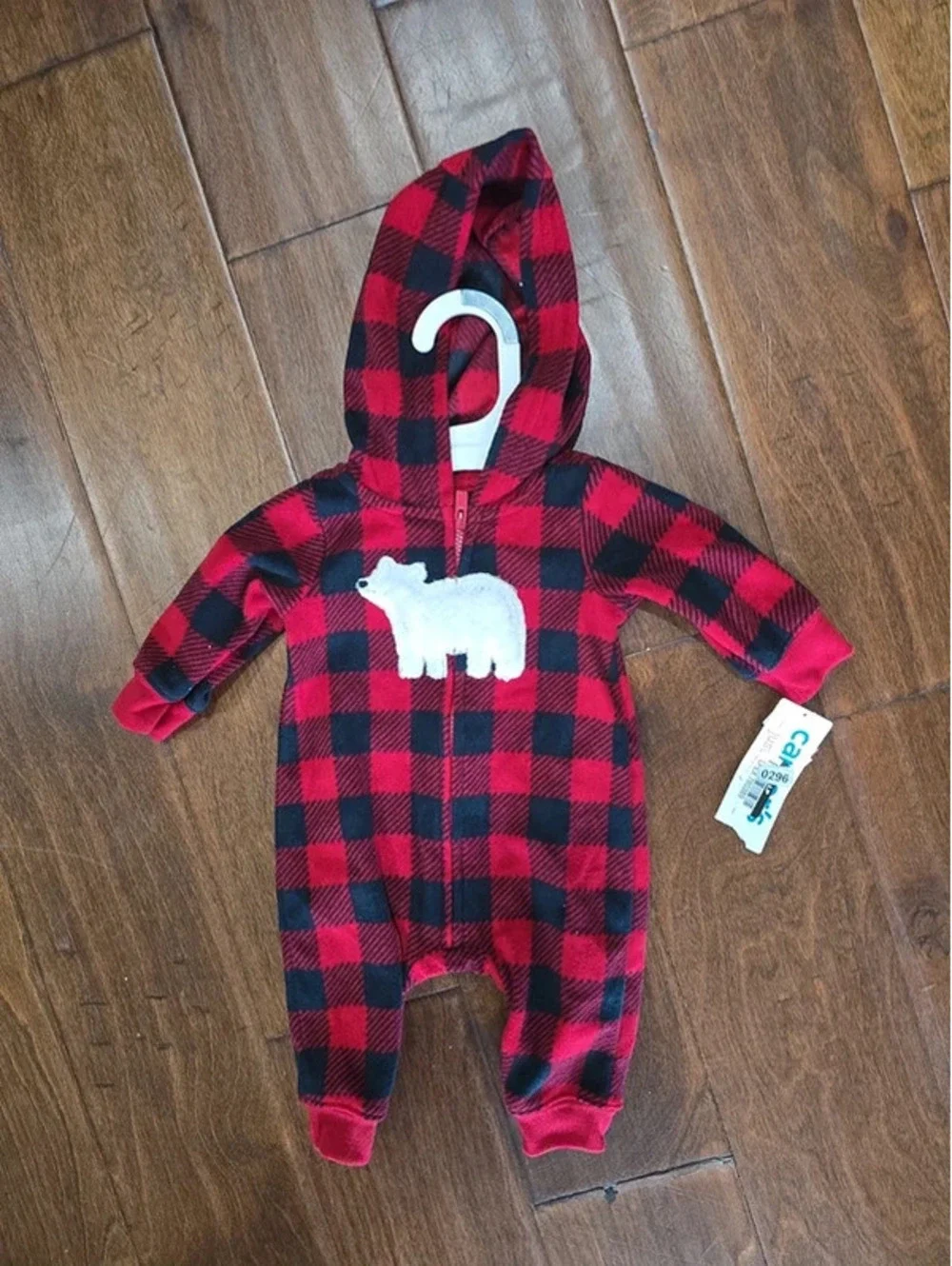 Newborn brand new outfit from carter's item 296G4